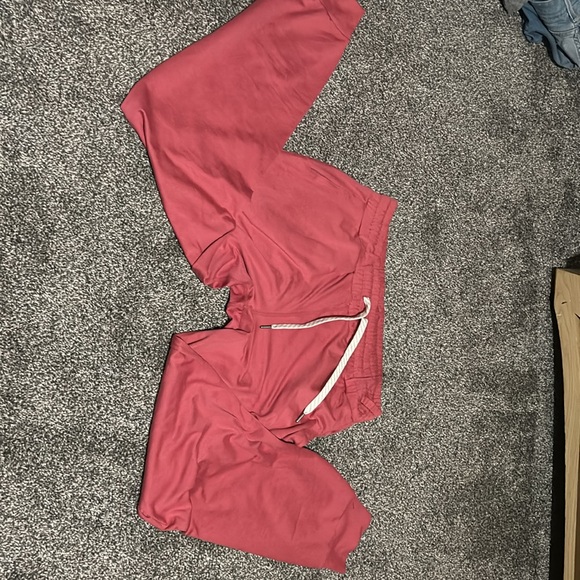 Vuori Performance Jogger - Picture 3 of 3